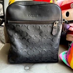 Men’s crossbody great condition